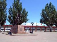 Памятник графу Воронцову и стадион